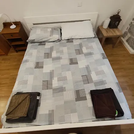 Main Street Dutch Vintage *