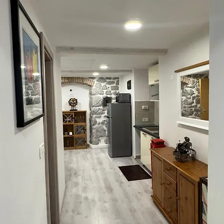 Main Street Dutch Vintage リエカ