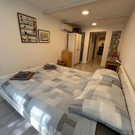 Main Street Dutch Vintage アパート *