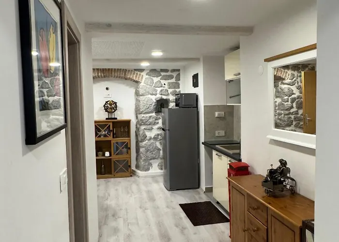 Main Street Dutch Vintage Rijeka